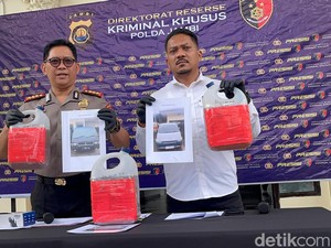 Polisi Tangkap 7 Penyuplai Solar ke Tambang Emas Ilegal di Jambi