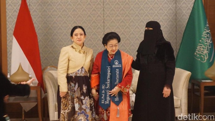 Megawati Kenalkan Puan Ketua DPR di Riyadh: Perempuan Harus Bisa Segalanya