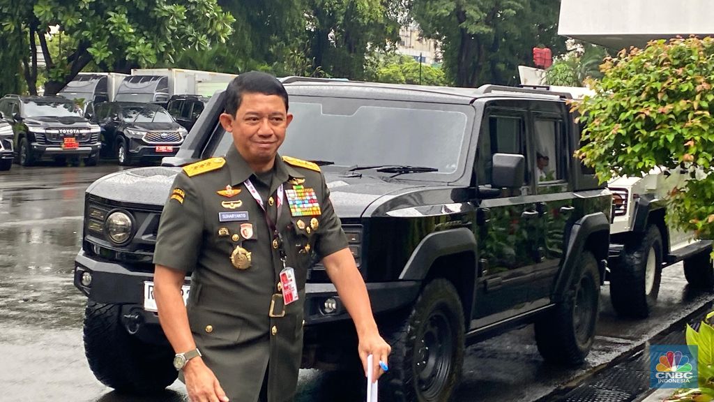 Presiden Prabowo Subianto mengumpulkan petinggi TNI-Polri di Istana Negara, Senin (9/2/2026). (CNBC Indonesia/Emir Yanwardhana)
