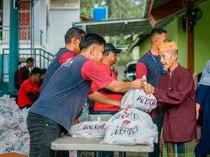 PWI Pusat & Artha Graha Gelar Baksos di Ponpes Nurul Ibad Jelang HPN 2026