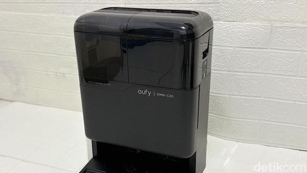 Eufy Omni C20.