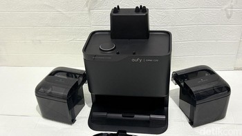 Bagian tengahnya tempat menampung kotoran yang tadi sudah disedot oleh robot pembersih. Foto: Panji Saputro/detikINET