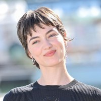 Di luar layar, kehidupan pribadi Anamaria relatif tertutup. Ia bahkan memutuskan menghapus media sosial karena merasa platform tersebut terlalu beracun. Ia mengaku sempat membandingkan dirinya dengan standar kecantikan yang tidak realistis dan merasa lebih nyaman setelah meninggalkannya. Foto: Getty Images