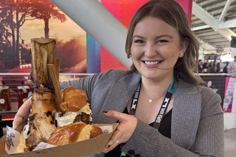 Burger Raksasa Rp 3,3 Juta Ini Jadi Menu Utama di Super Bowl 2026! Burger Raksasa Rp 3,3 Juta Ini Jadi Menu Utama di Super Bowl 2026!