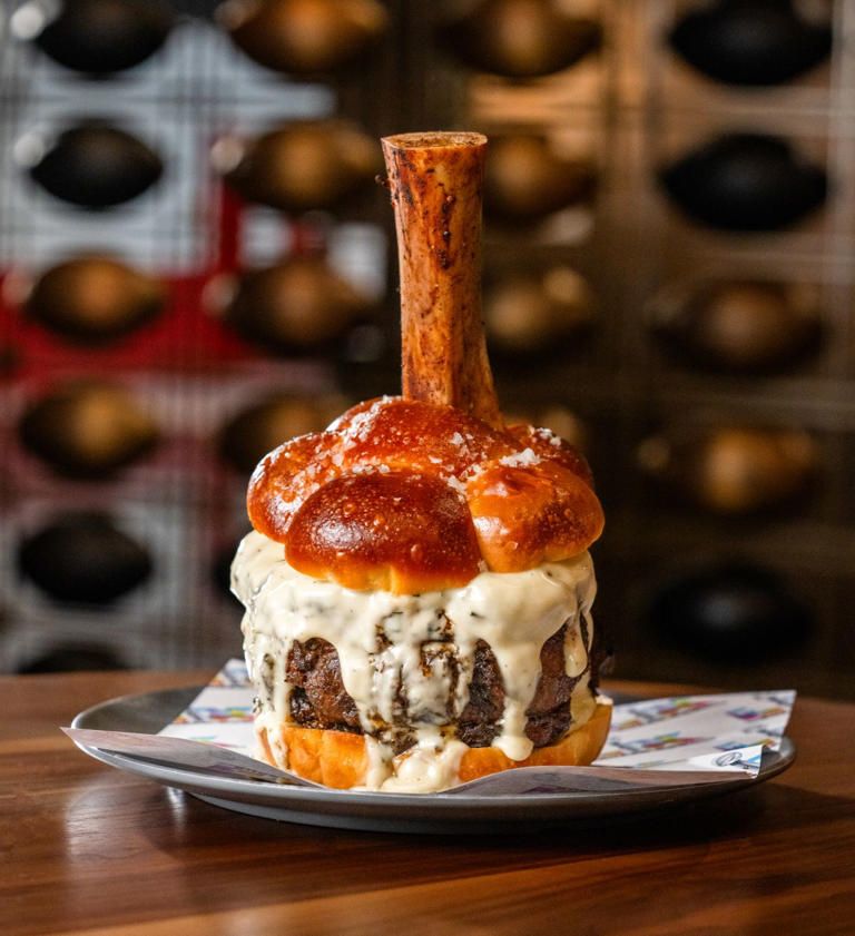 Burger Raksasa Rp 3,3 Juta Ini Jadi Menu Utama di Super Bowl 2026! Burger Raksasa Rp 3,3 Juta Ini Jadi Menu Utama di Super Bowl 2026!