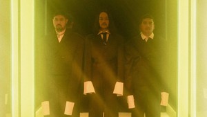 Empat rilisan terbaru itu memperkenalkan sisi Elephant Kind yang lebih upbeat dan bernuansa dance, dilengkapi dengan video live dari keempat lagu tersebut yang direkam di Jakarta. (Foto: dok Instagram elephantkind)