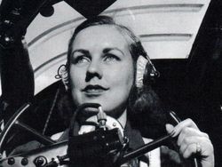 Potret Jadul yang Menangkap Sejarah Kecil yang Tak Pernah Ditulis