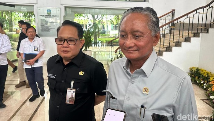 Menteri PU bertemu dengan Sekdaprov Jatim
