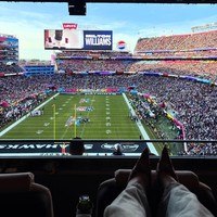 Belum diketahui apakah Mishka datang bersama Tobey. Namun dalam postingannya, Mishka berterima kasih pada sebuah brand yang disebut mensponsorinya menonton Super Bowl.Foto: Instagram @mishkasilva