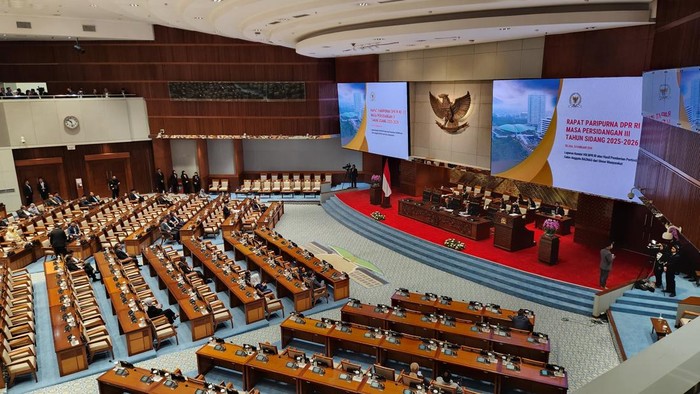 DPR Paripurna Setujui Calon Pengganti di Badan Supervisi LPS, Apa Implikasinya bagi Jaminan Kredit?