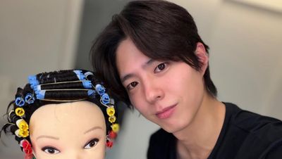 Transformasi Park Bo Gum Jadi Tukang Cukur Rambut, Jalani Cita-cita Kedua