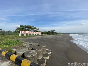 Menanti Denyut Kehidupan Pelabuhan Pangandaran