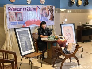 Perempuan Asal Kota Malang Cetak Sejarah Luncurkan 2 Buku Sekaligus