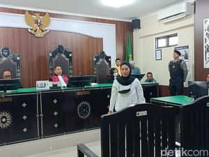 Briptu Rizka Larang Anaknya Bercerita Usai Tusuk Brigadir Esco Pakai Gunting