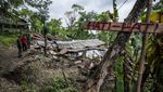 Tanah Bergerak Rusak Permukiman Warga di Semarang