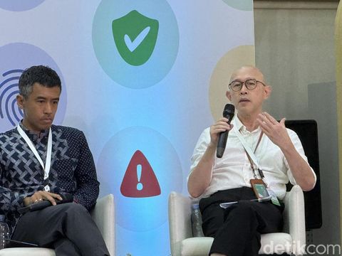 Tjhin Wiguna, Kepala Divisi Psikiatri Anak dan Remaja FKUI-RSCM (kanan)