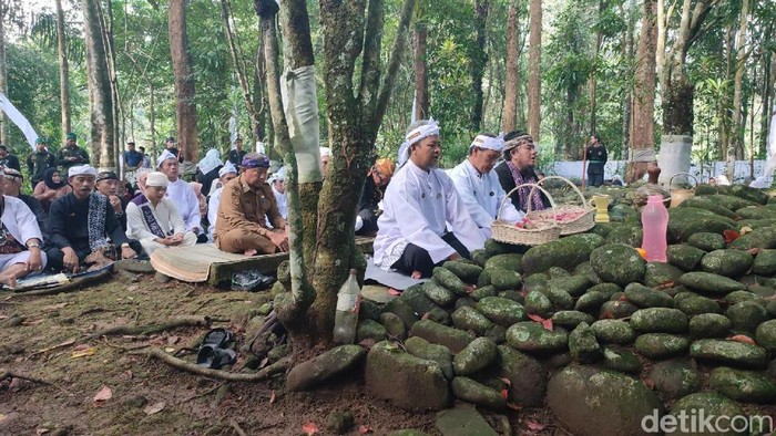 Tradisi Ngembang.