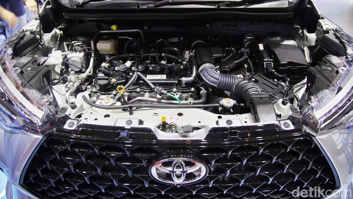 Toyota resmi memasarkan Veloz Hybrid di IIMS 2026 dengan harga mulai Rp303 juta. MPV ramah lingkungan ini menjadi opsi hybrid paling terjangkau di lini Toyota Indonesia.