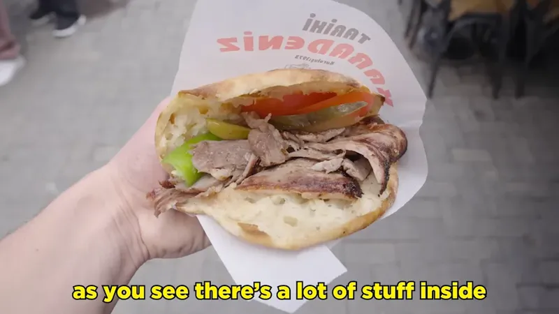 Chef Ini Bongkar 7 Makanan Kaki Lima Terlezat di Dunia, Ada Favoritmu?