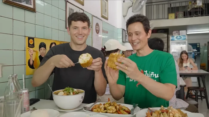 Chef Ini Bongkar 7 Makanan Kaki Lima Terlezat di Dunia, Ada Favoritmu?