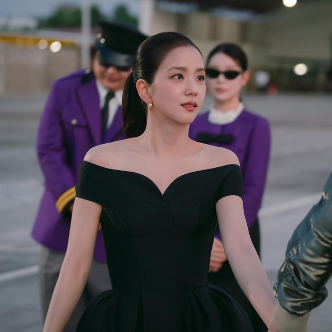 Foto: Jisoo BLACKPINK Kencan dengan 8 Aktor Ganteng di Boyfriend on Demand