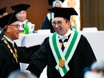 Unas Kukuhkan Fadli Zon sebagai Profesor Kehormatan