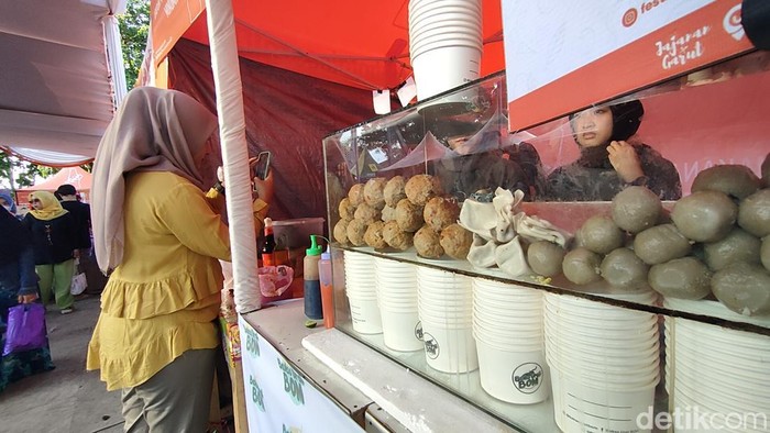 Ilustrasi makanan & festival kuliner Garut