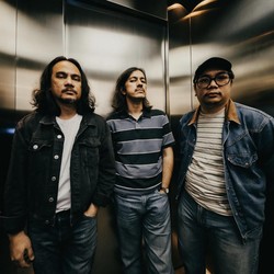 Pelarian Terbaru Kelompok Penerbang Roket