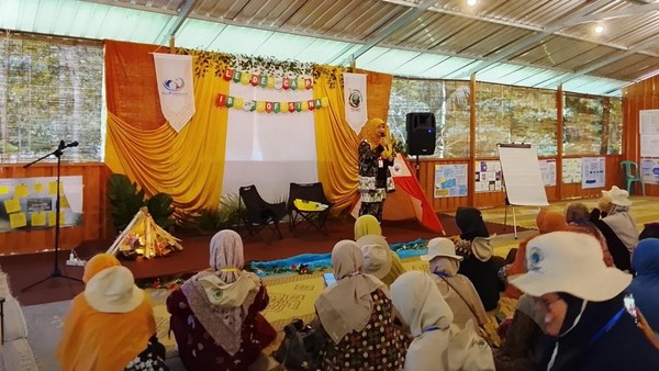 Meneguhkan Perempuan Pemimpin Berjati Diri di Tengah Transisi Global