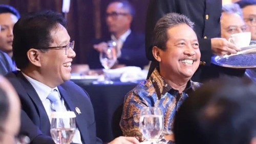 Menteri Kelautan dan Perikanan Sakti Wahyu Trenggono dan Menteri Keuangan Purbaya Yudhi Sadewa. (Instagram Sakti Wahyu Trenggono)
