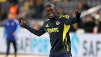 Kante Rendah Hati, Bikin Jurnalis Arab Rela Terbang Nonton Fenerbahce