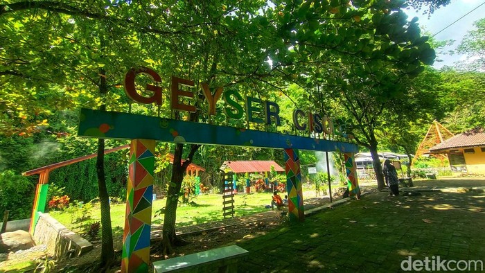Objek wisata Geyser Cisolok Sukabumi