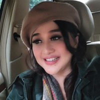 Topi beret sepertinya menjadi andalan Paramitha Rusady untuk tampil stylish. Dalam beberapa unggahan media sosialnya, ia sering mengenakan model topi ini untuk tampil trendi. Foto: Dok. Instagram