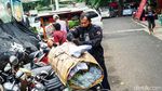 Pasar Bunga Rawa Belong Diserbu Pembeli Jelang Valentine