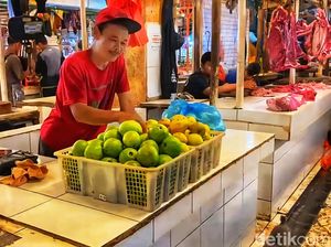 Jerit Pedagang Cibadak Saat Stok Ayam Menyusut, Harga Meroket