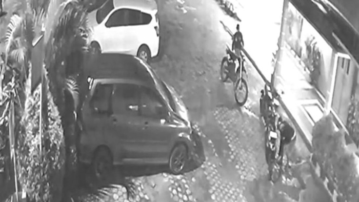 Pelaku pencurian motor di rumah sakit Lampung Utara terekam CCTV