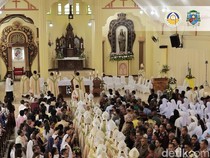 Romo Hans Monteiro Resmi Ditahbiskan Jadi Uskup Larantuka