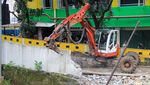 Perbaikan Turap Kali Pesanggrahan di Pasar Cipulir Dikebut
