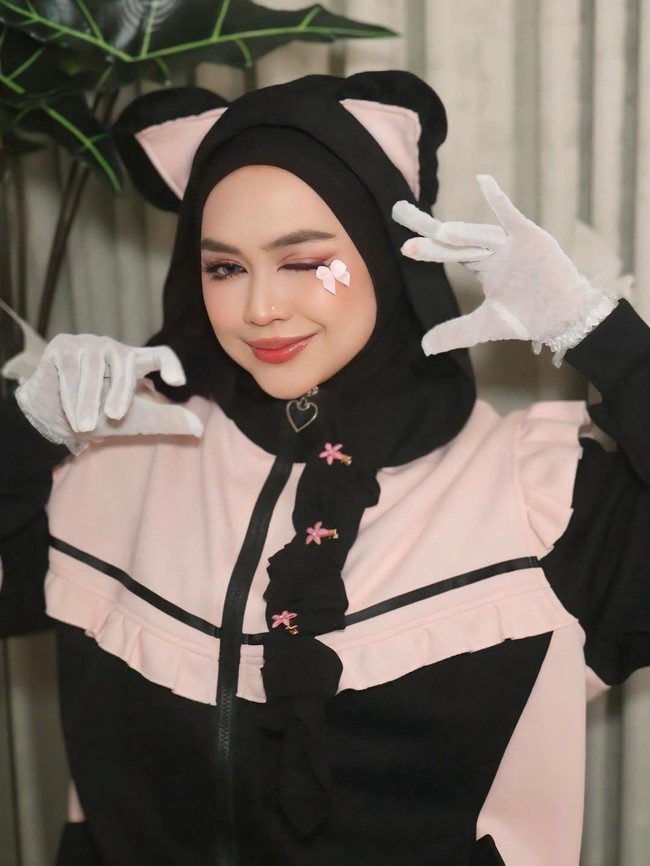 Ria Ricis Jawab Soal Mikhail Imaan