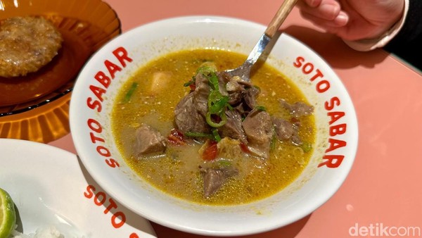 Di Sini Ada Soto Betawi Kuah Oatmilk yang Creamy buat Buka Puasa