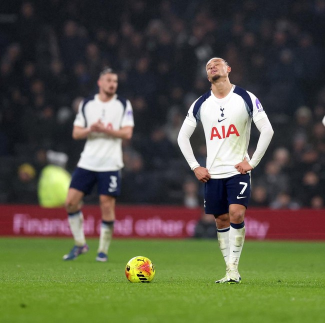 Tottenham Bobrok Luar Dalam