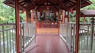 Menengok Kesibukan Vihara Gayatri di Depok Jelang Imlek