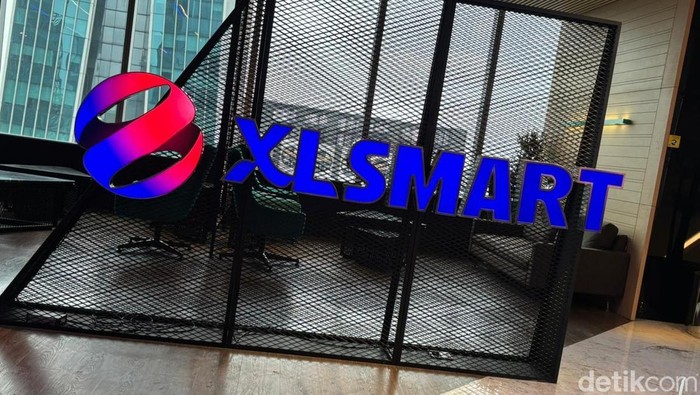 Logo operator seluler XLSmart