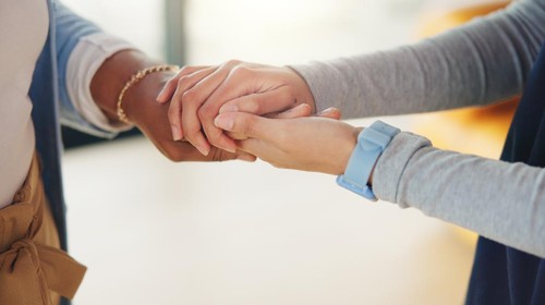 Zodiak yang Terlahir Baik Hati & Sering Pikirkan Orang Lain