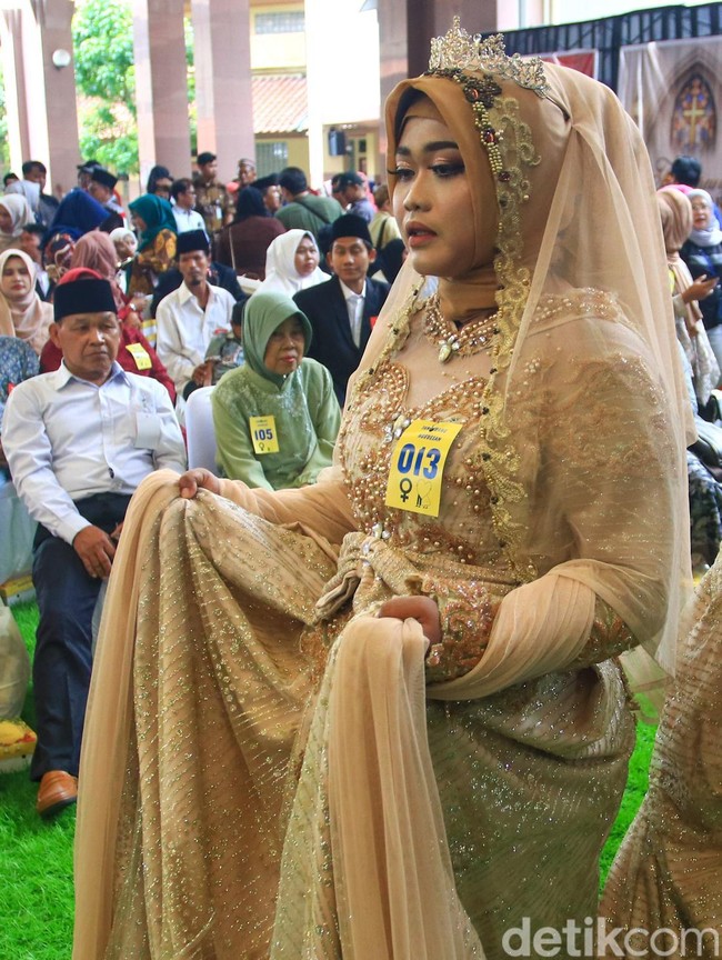 106 Pasangan Pengantin Resepsi Massal di Tangerang