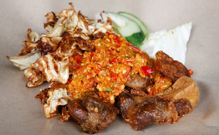 Ayam Gepuk = Makanan Pria Sejati? Pernyataan Influencer Ini Jadi Sorotan