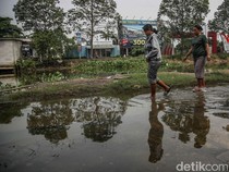 Banjir di Desa Buni Bakti Bekasi Berangsur Surut
