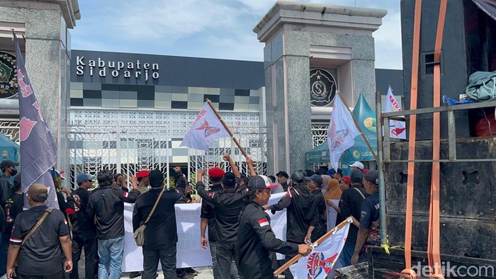 Demo warga Sidoarjo soal dugaan mafia tanah