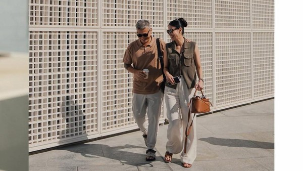 Potret Gading Marten dan Medina Dina Jalan-jalan di Louvre Abu Dhabi