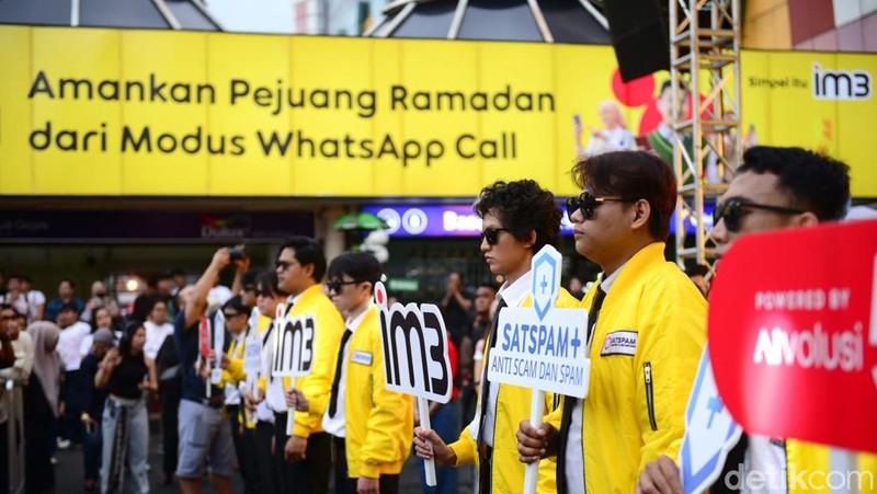 Lonjakan aktivitas digital selama bulan Ramadan kerap dimanfaatkan pelaku kejahatan siber untuk melancarkan aksi penipuan, terutama melalui layanan WhatsApp. Menyikapi kondisi tersebut, Indosat Ooredoo Hutchison (IOH) melalui merek IM3 memperkuat perlindungan pelanggan dengan menghadirkan sistem keamanan Satuan Anti Scam dan Spam (Satspam+) yang kini mampu memblokir penipuan melalui WhatsApp Call.